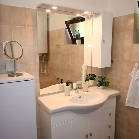 Apartment Ruszi Gyula