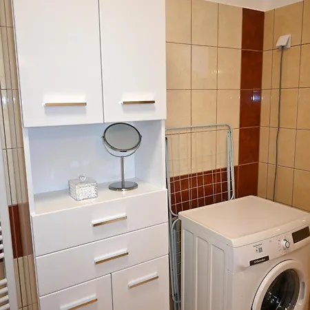 Ruszi Apartment